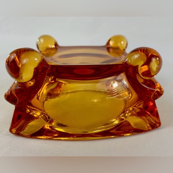 Vintage MCM Heavy Amber Glass Footed Ash Tray - Picture 3 of 13